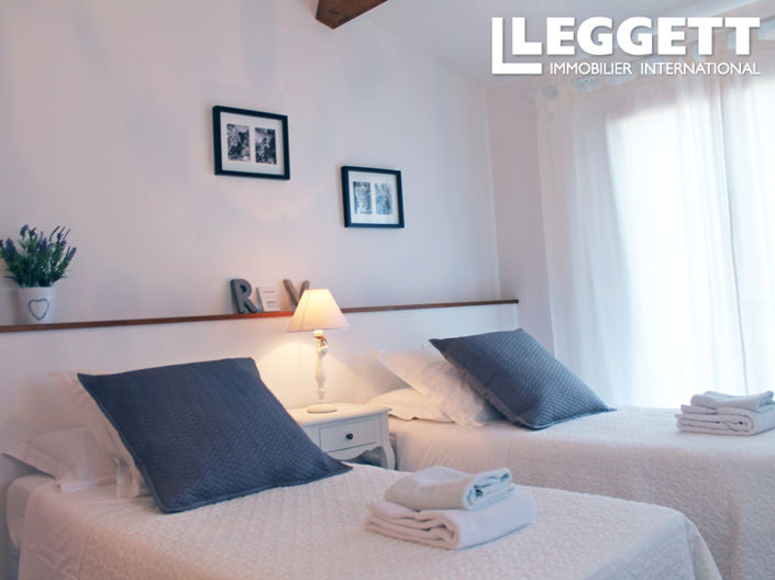 Image No.3-3 Bed House for sale