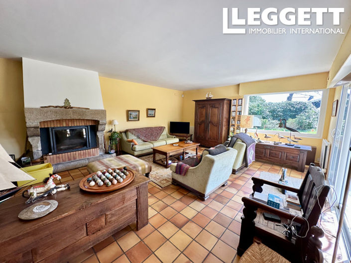 Image No.5-5 Bed House for sale