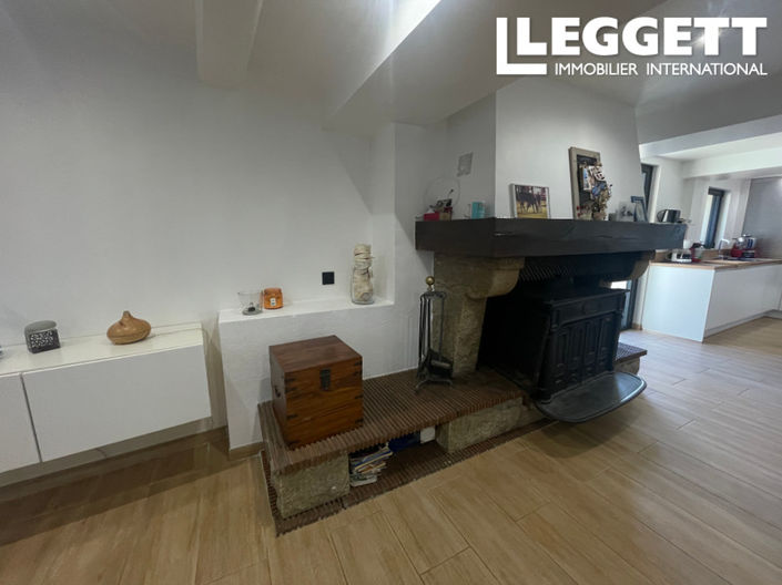 Image No.8-4 Bed House for sale