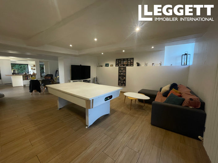 Image No.9-4 Bed House for sale