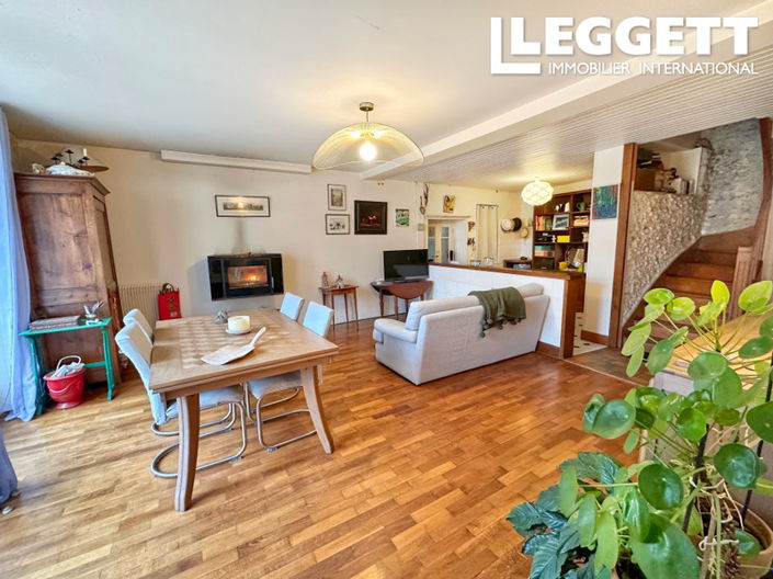 Image No.2-3 Bed House for sale