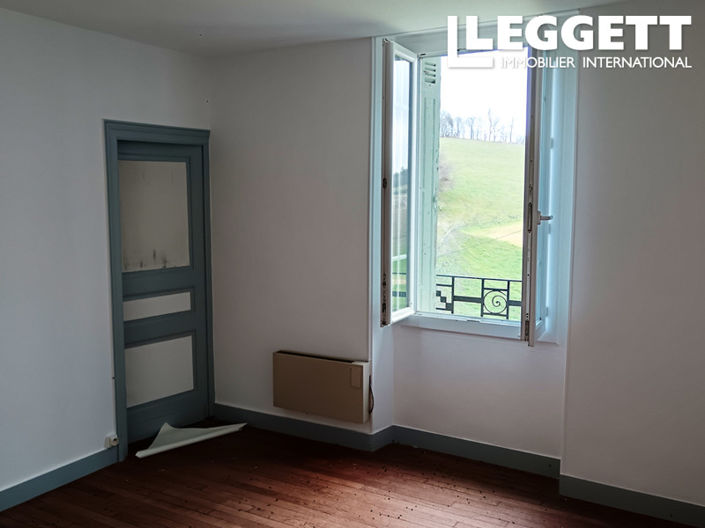 Image No.10-4 Bed House for sale