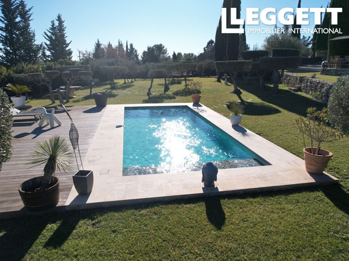 Image No.2-5 Bed House for sale