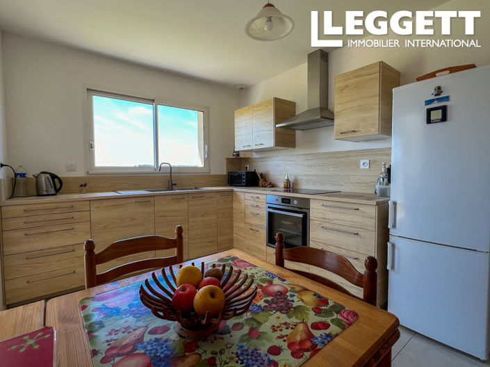 Image No.7-2 Bed House for sale