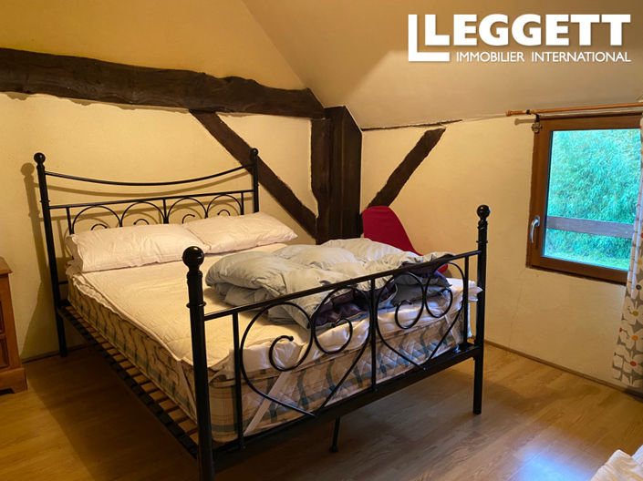 Image No.8-6 Bed House for sale