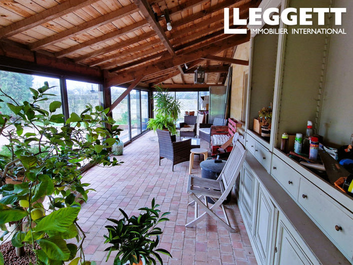 Image No.10-6 Bed House for sale