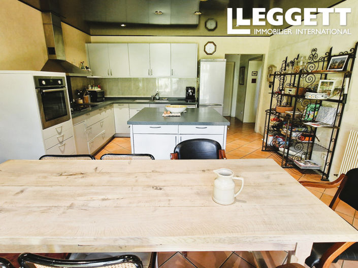 Image No.3-6 Bed House for sale