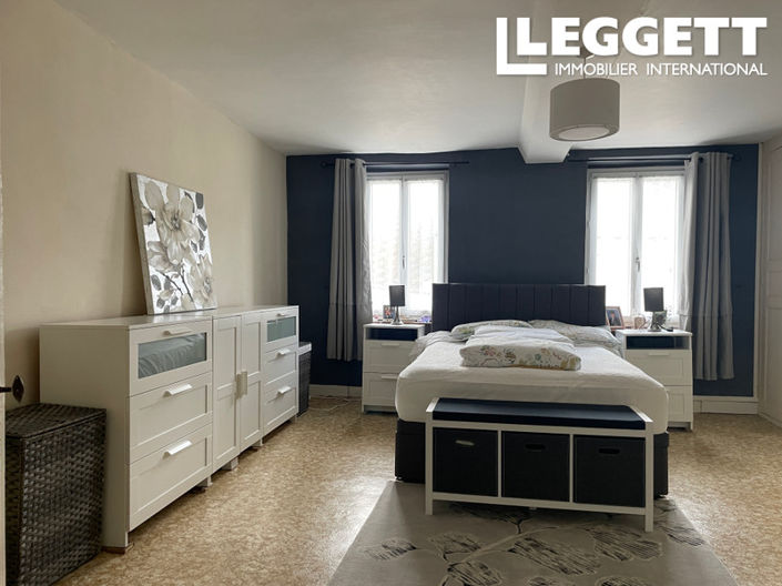 Image No.8-1 Bed House for sale