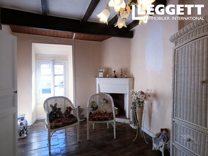 Image No.9-3 Bed House for sale