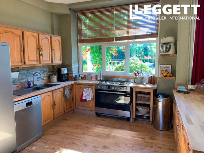 Image No.3-15 Bed Commercial for sale