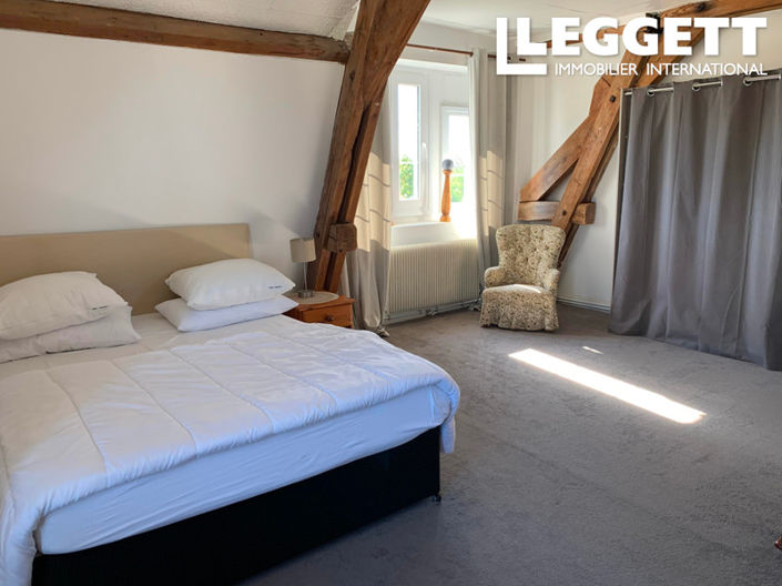 Image No.6-15 Bed Commercial for sale