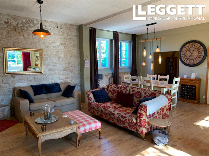 Image No.8-15 Bed Commercial for sale