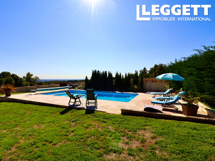 Image No.8-5 Bed House for sale