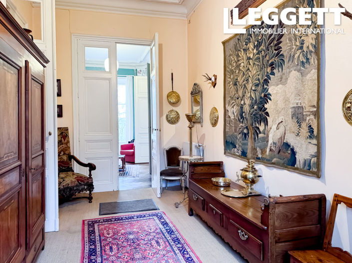 Image No.4-10 Bed Chateaux for sale