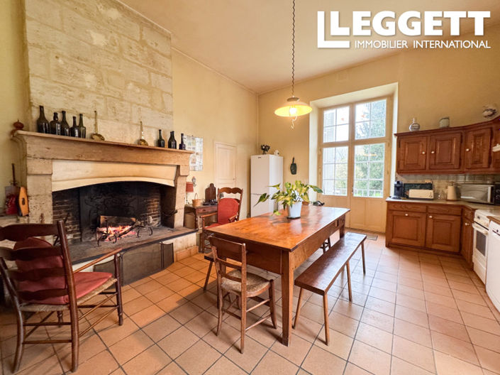 Image No.8-10 Bed Chateaux for sale