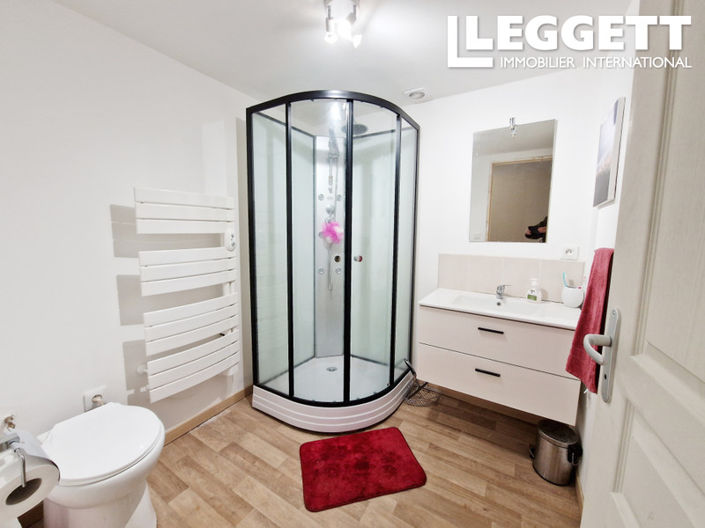 Image No.8-2 Bed House for sale