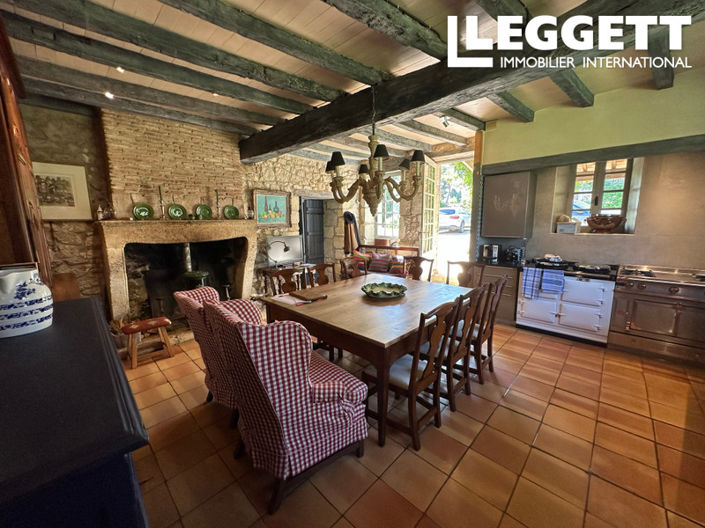 Image No.4-6 Bed Chateaux for sale