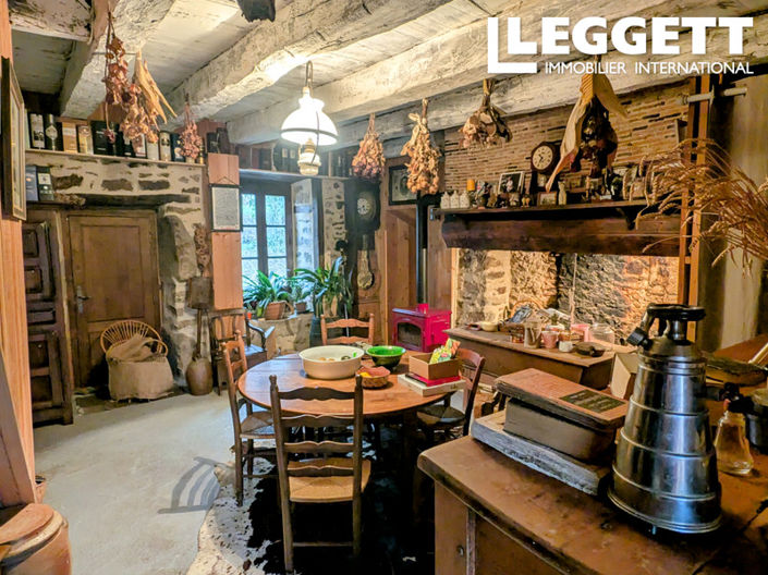 Image No.10-3 Bed House for sale