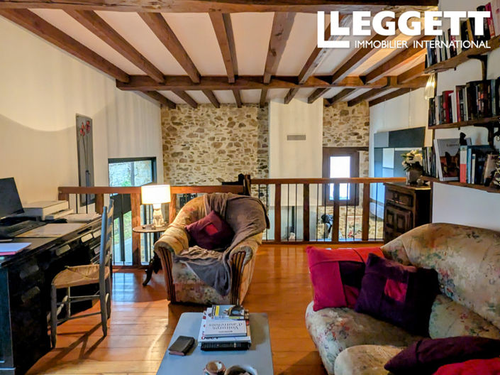 Image No.6-3 Bed House for sale