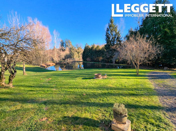 Image No.10-5 Bed House for sale