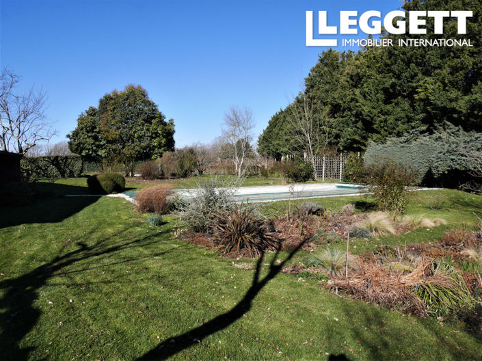 Image No.10-6 Bed House for sale