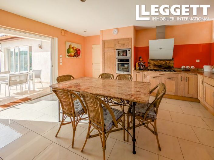 Image No.4-4 Bed House for sale