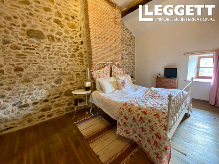 Image No.6-3 Bed House for sale