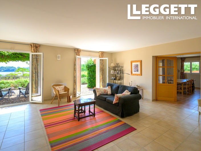 Image No.4-5 Bed House for sale