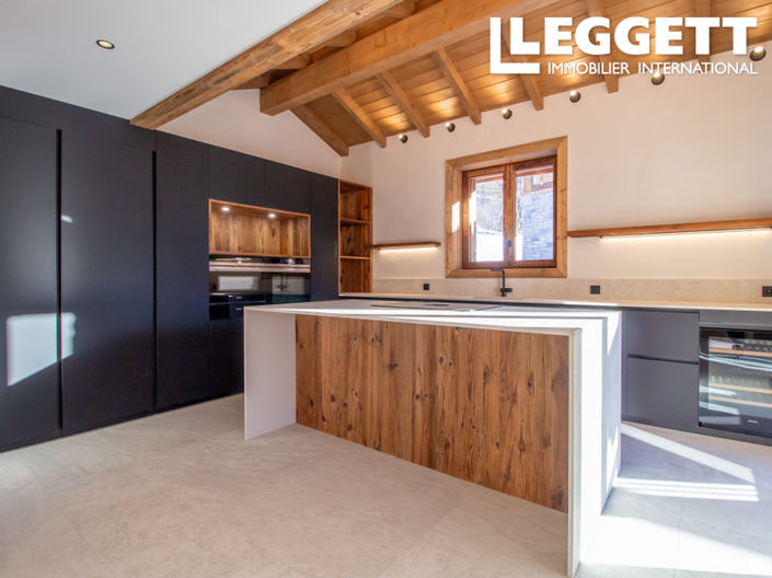 Image No.7-5 Bed House for sale