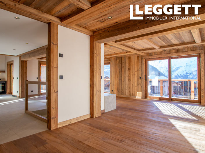 Image No.5-5 Bed House for sale