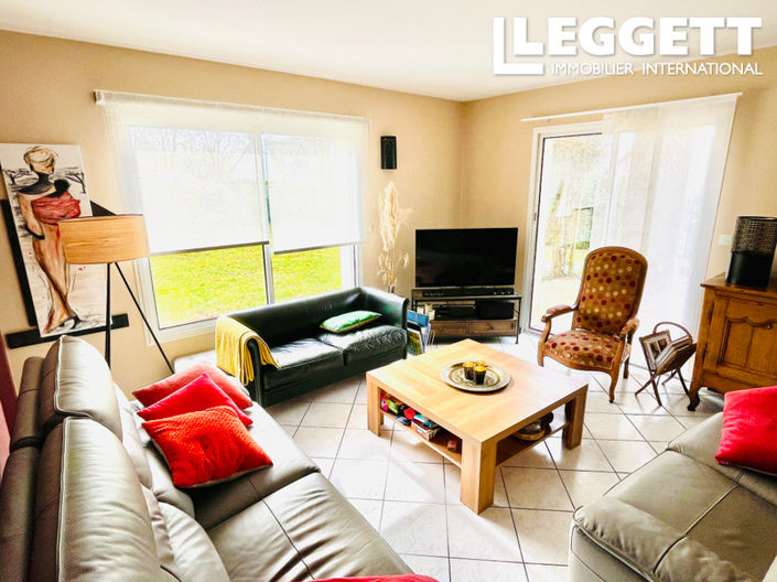 Image No.6-7 Bed House for sale