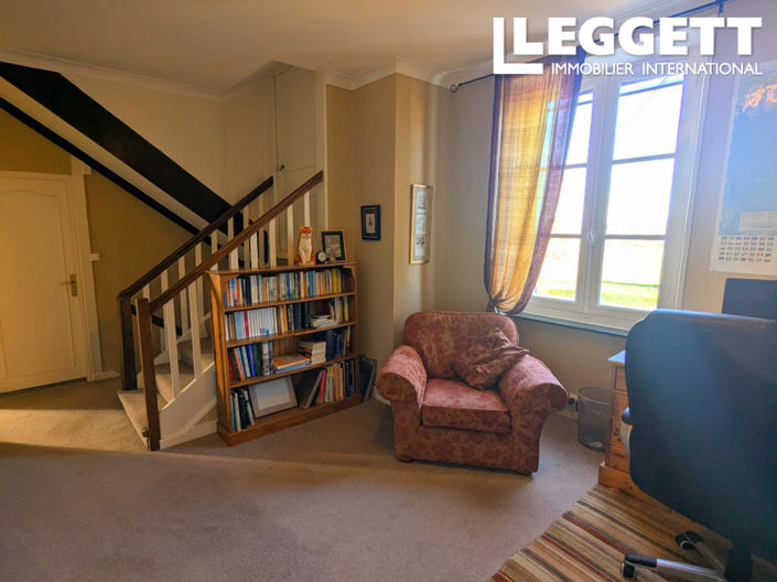 Image No.10-5 Bed House for sale