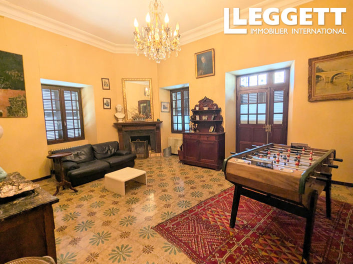 Image No.4-6 Bed House for sale