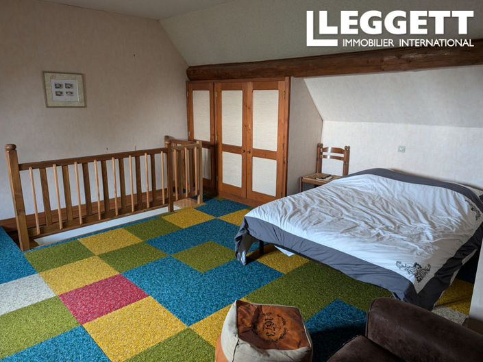 Image No.6-3 Bed House for sale