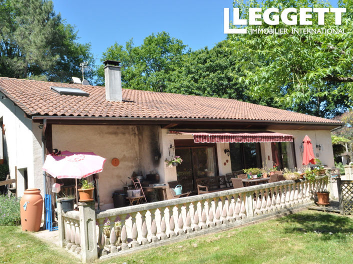 Image No.1-4 Bed House for sale