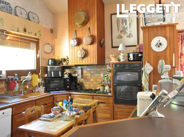 Image No.6-4 Bed House for sale