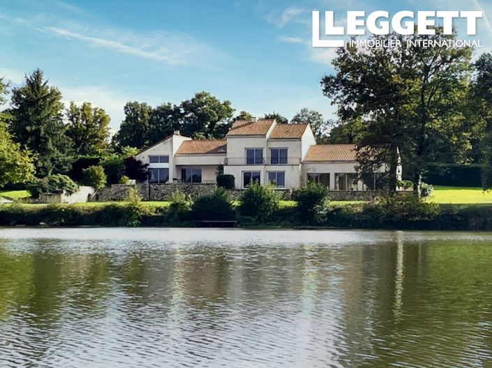 Image No.1-4 Bed House for sale