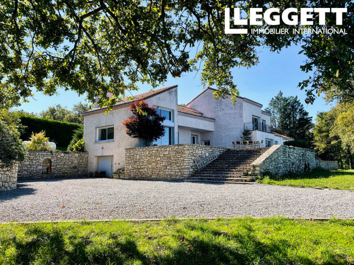 Image No.2-4 Bed House for sale