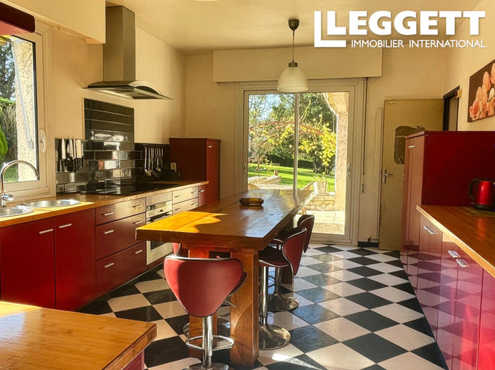 Image No.5-4 Bed House for sale