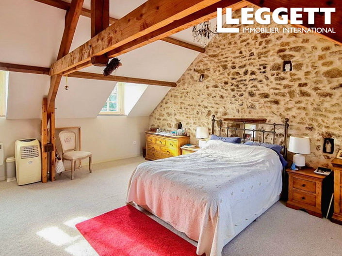 Image No.5-6 Bed House for sale