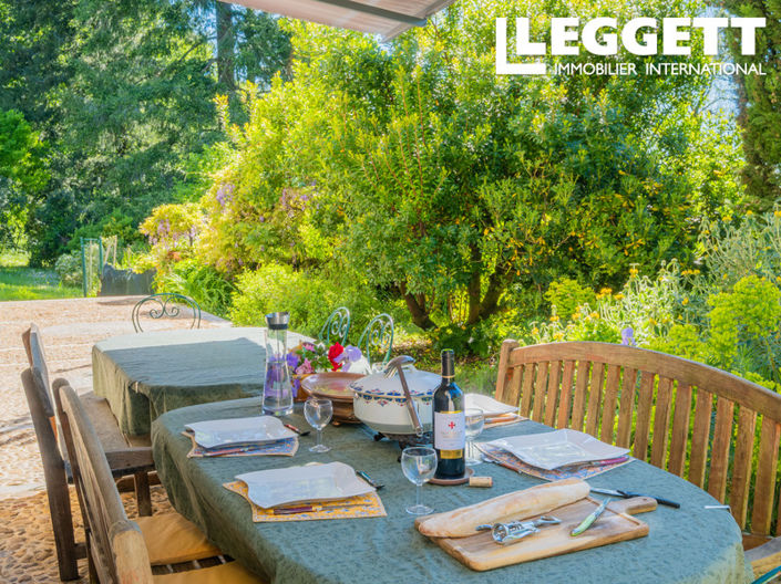 Image No.7-5 Bed House for sale