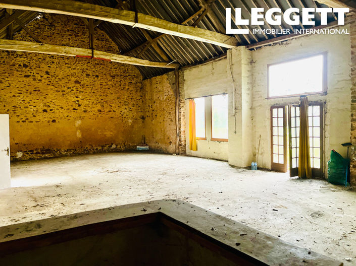 Image No.3-Bar for sale