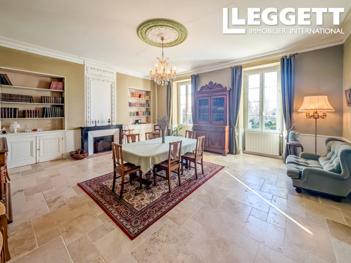 Image No.4-6 Bed House for sale