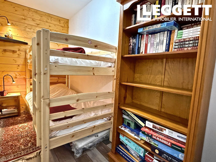 Image No.9-3 Bed Apartment for sale