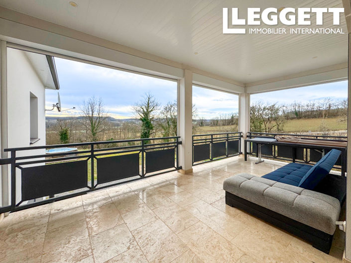 Image No.8-4 Bed House for sale