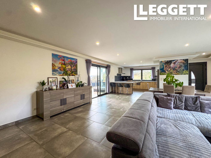 Image No.4-4 Bed House for sale