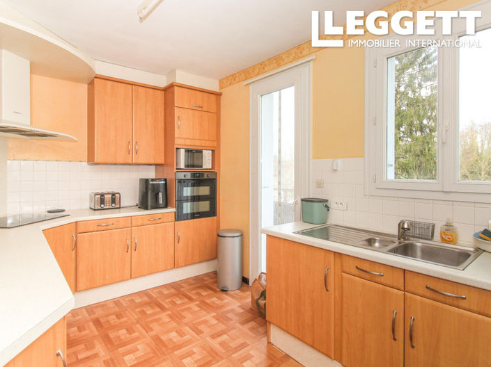 Image No.3-3 Bed House for sale