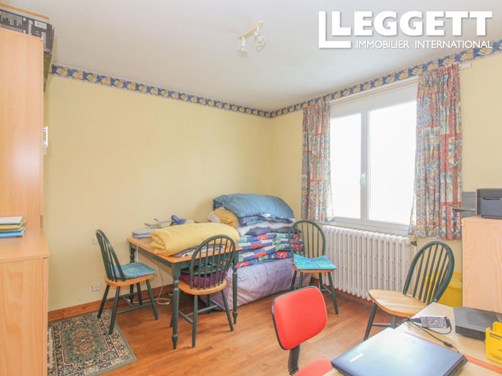 Image No.8-3 Bed House for sale