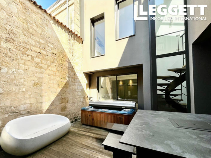 Image No.2-4 Bed House for sale