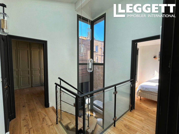 Image No.6-4 Bed House for sale